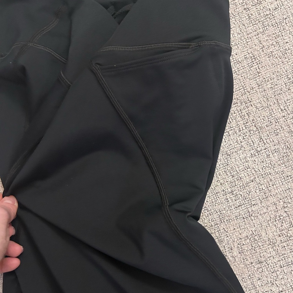 LG Black Compression Leggings - Picture 2 of 5